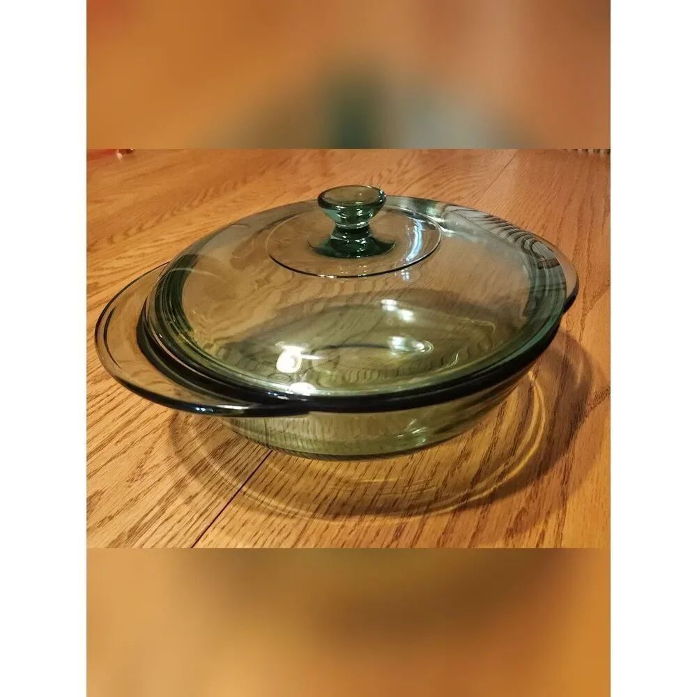Anchor Hocking Green Glass Round Casserole Dish with Lid - 2 Qt, 2 L